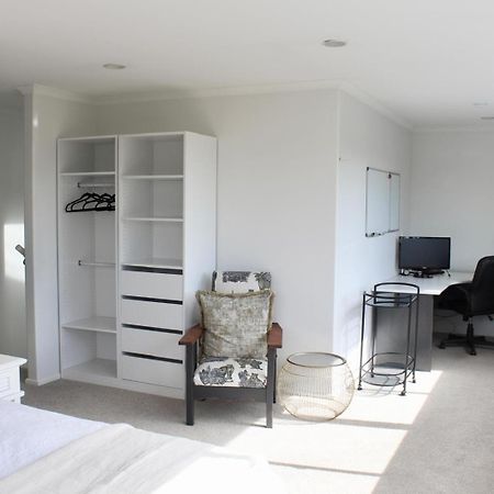 5-Min Walk To Village - Havelock North Holiday Home With Spa Pool Extérieur photo