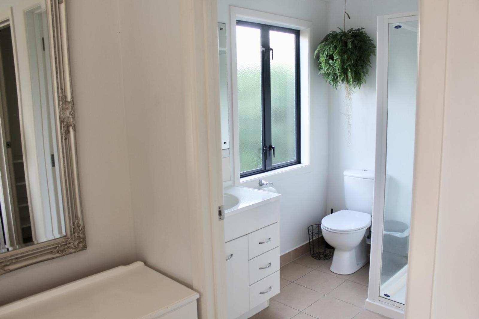 5-Min Walk To Village - Havelock North Holiday Home With Spa Pool Extérieur photo