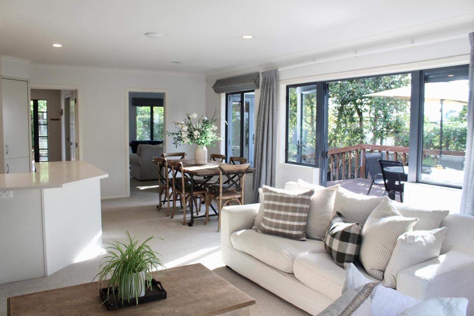 5-Min Walk To Village - Havelock North Holiday Home With Spa Pool Extérieur photo