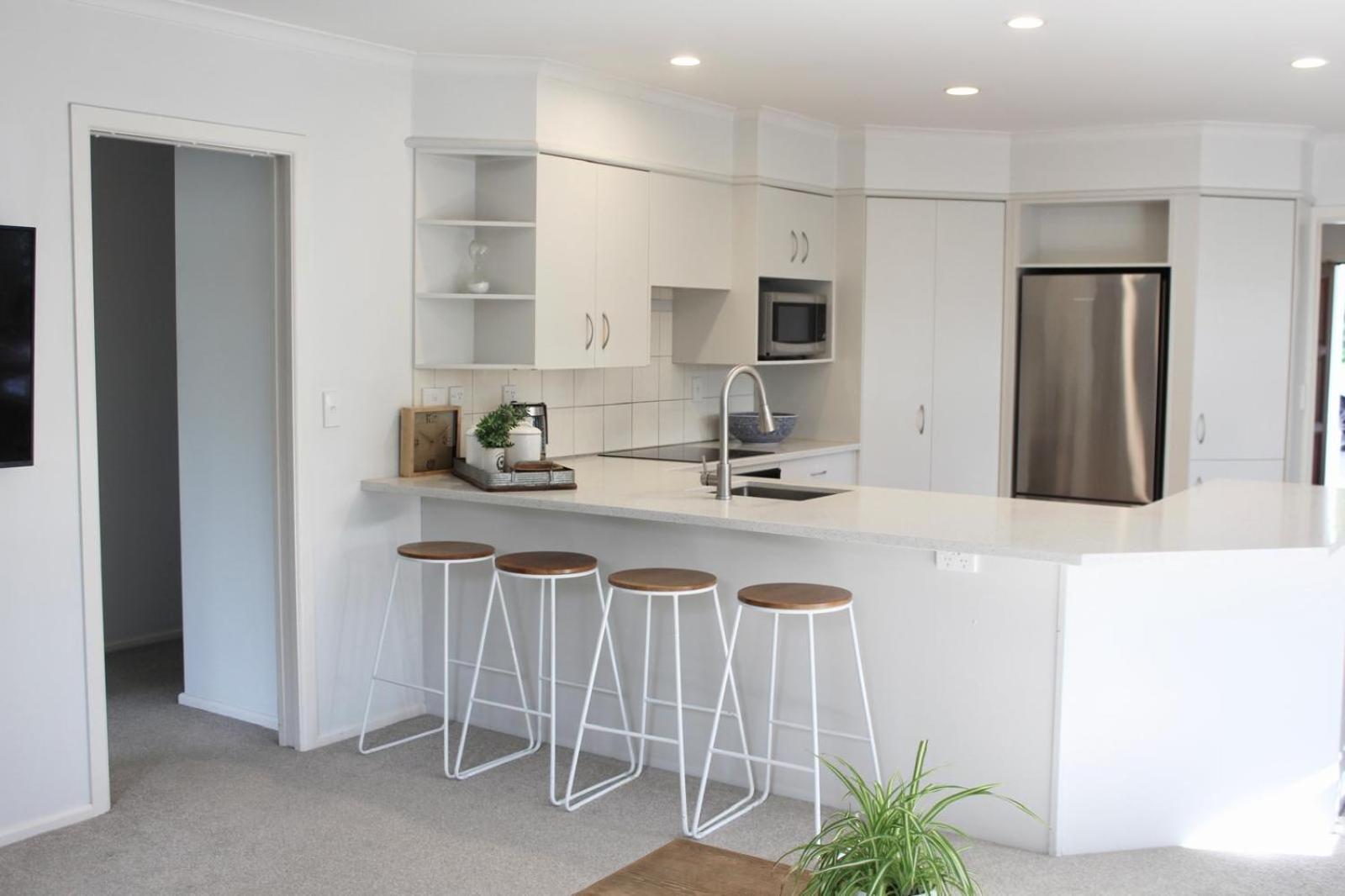 5-Min Walk To Village - Havelock North Holiday Home With Spa Pool Extérieur photo